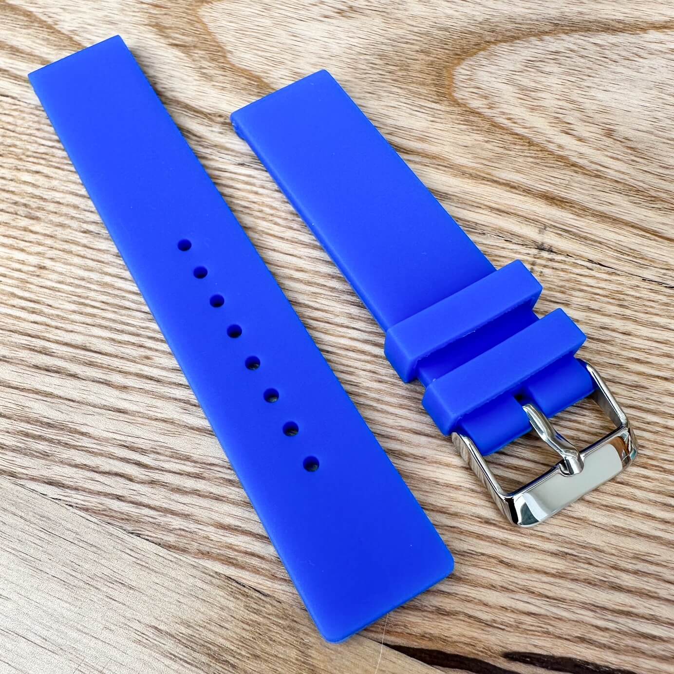 Soft Silicone Universal Watch Strap Royal Blue 2