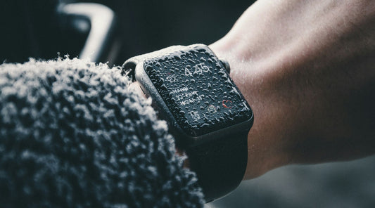 What is The Best Apple Watch Band for Colder Climates? Your Options by The Thrifty Gentleman