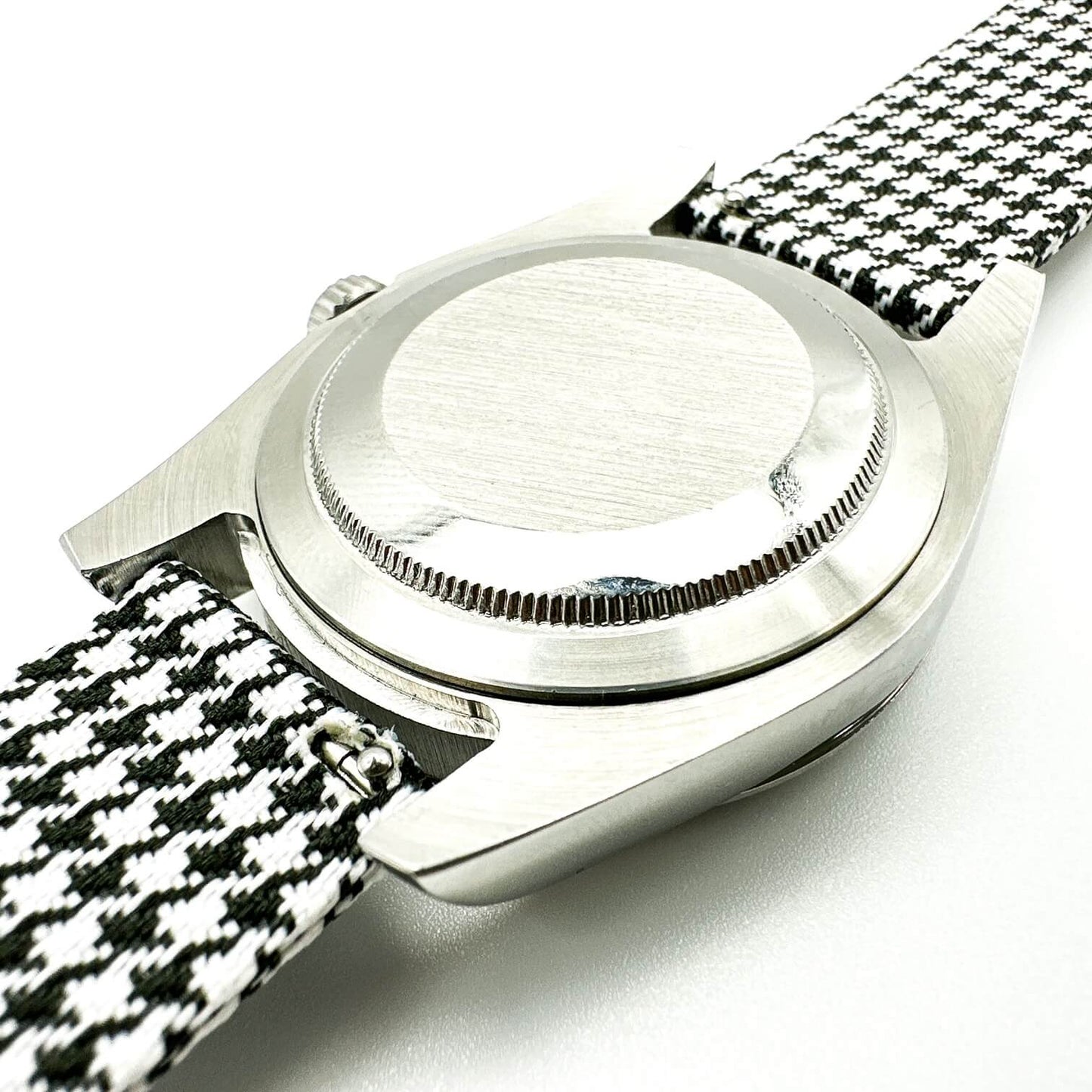 Woven Nylon Fabric Quick Release Watch Strap Black White 4